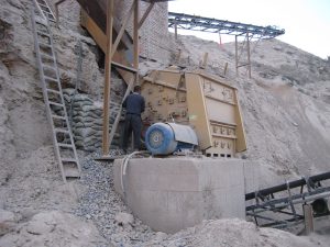 Разница между ударной дробилкой и молотковой дробилкой