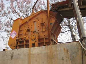 Высокая степень измельчения в работе ударной дробилки NP15